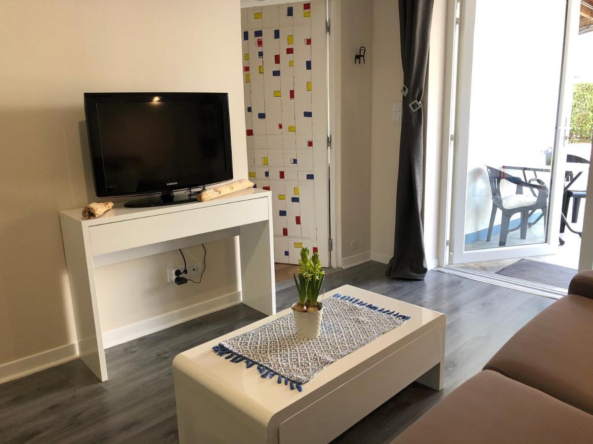 Appart'Hotel Wombat And Wallaby Fussy Екстериор снимка